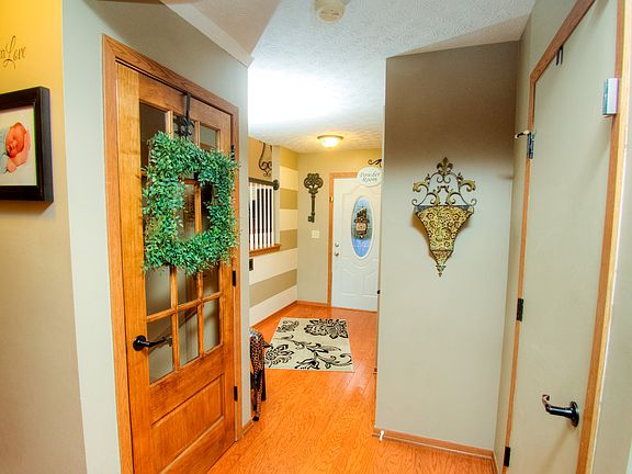 4th image of 5830 Oldenburgh Way