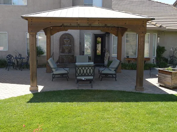1121 Cypress St, Hollister, CA 95023