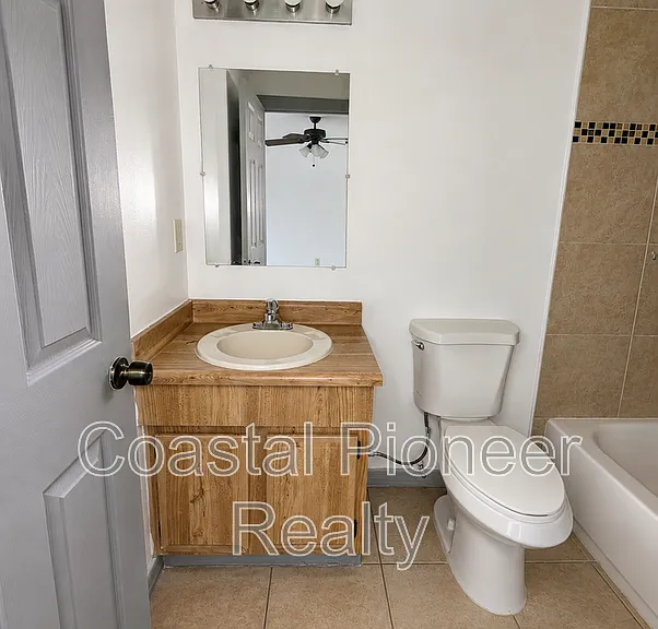 1331 Coolridge Dr — Photo 10