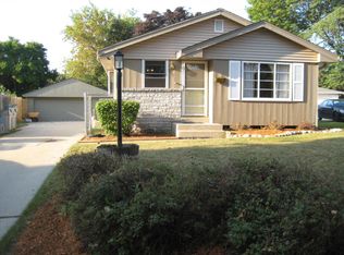 6937 N Sussex St, Milwaukee, WI 53209