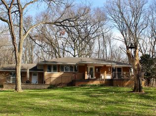 6875 Farley Rd, Pinckney, MI 48169