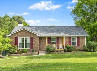 708 Rossview Rd, Clarksville, TN 37043