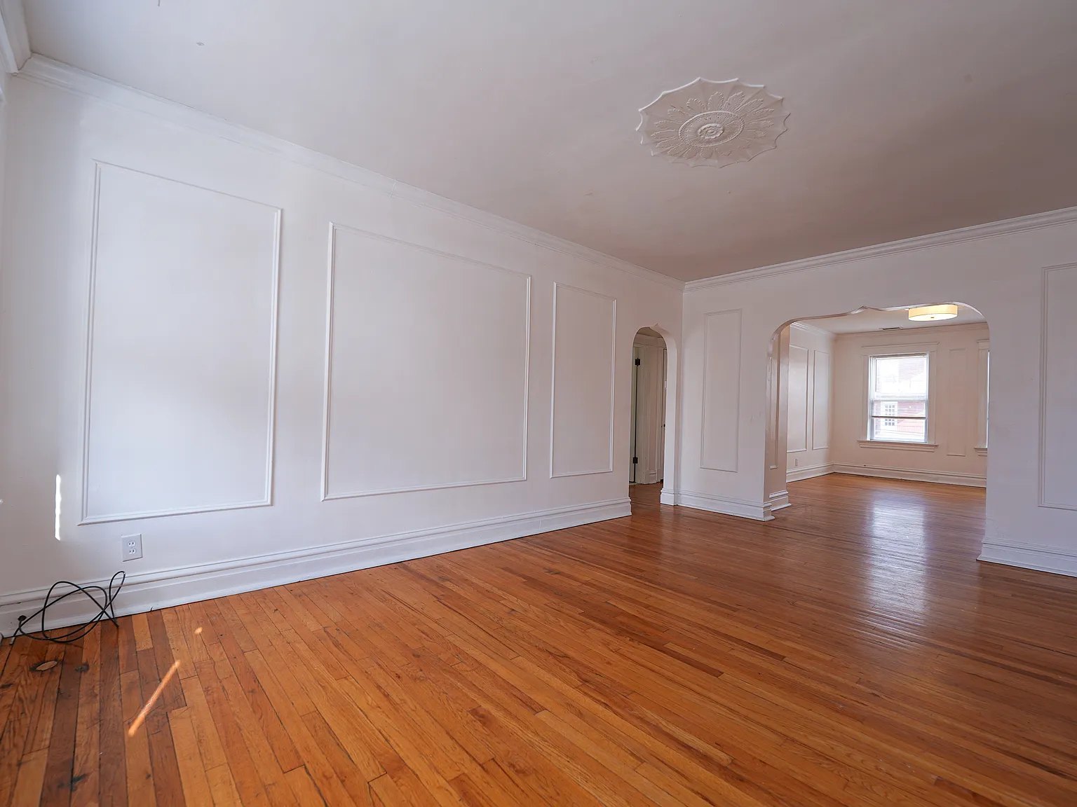 3 bed, 1300 sqft, $1,895 — Photo 4