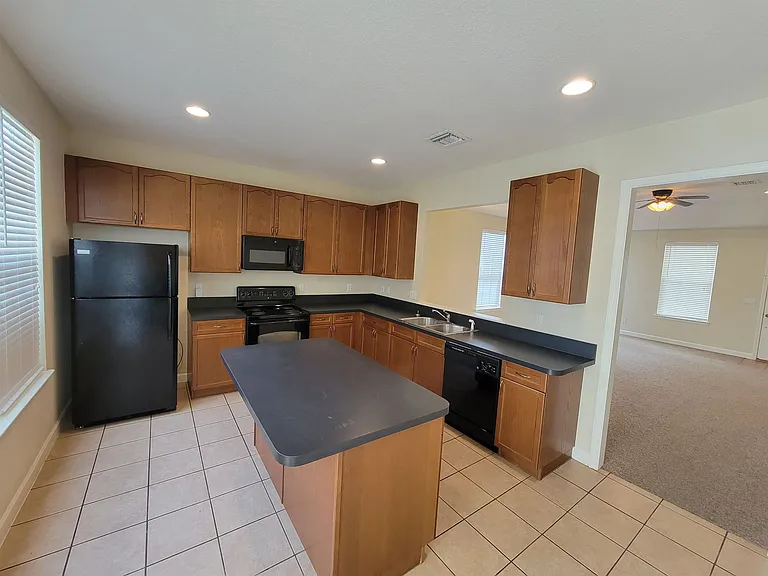 4247 Raleigh Way — Photo 7