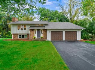 8450 141st Ct W, Apple Valley, MN 55124