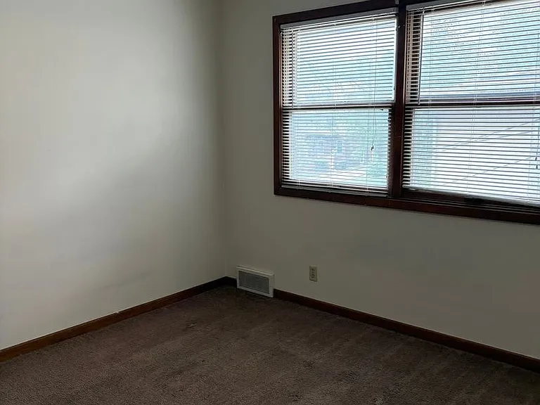 1609 D Street — Photo 15