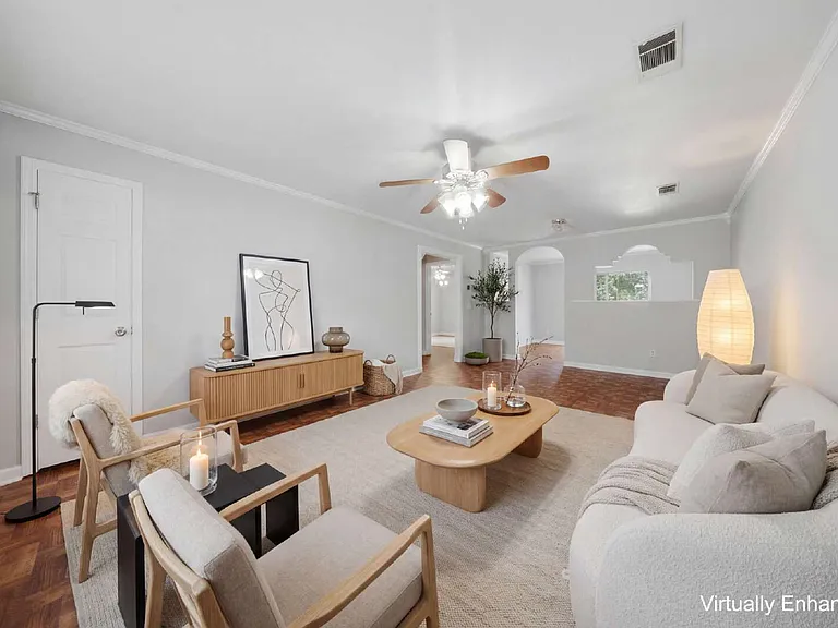 4800 Leah Ln — Photo 3