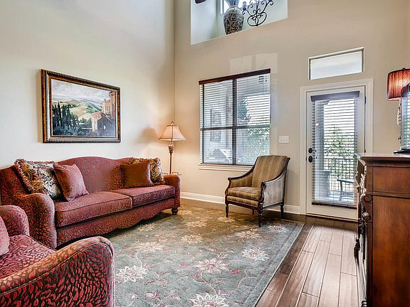 3rd image of 102 San Marino Way