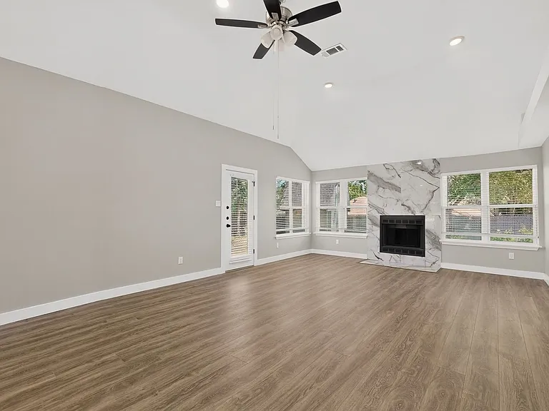 3604 Lily Ln — Photo 10