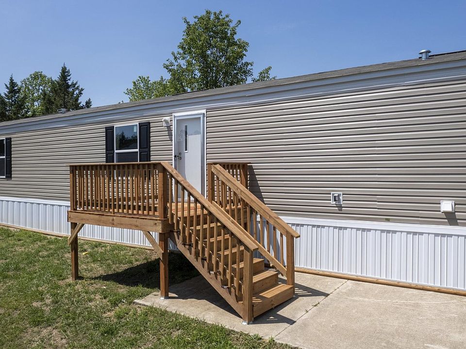 1st image of 307 Oak Mount Dr