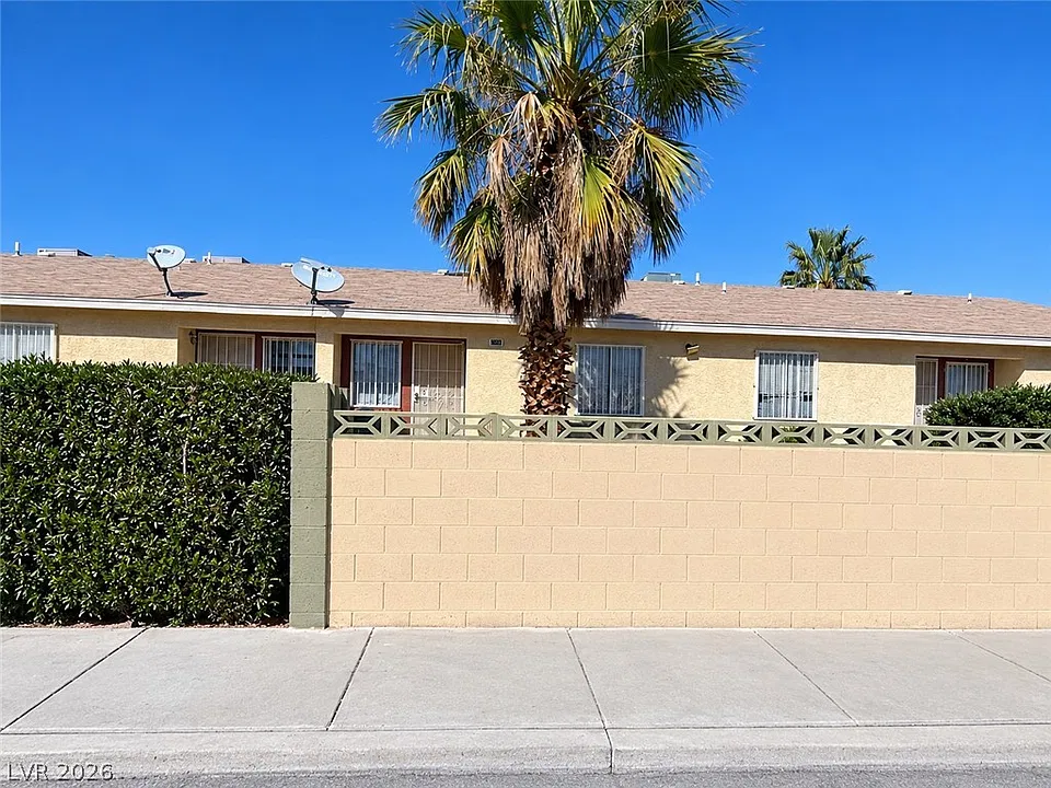 3857 Soda Springs Dr