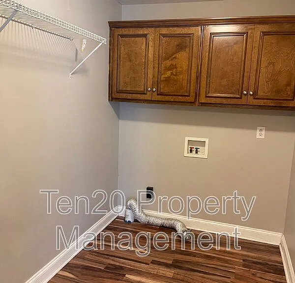 22 Cotton Ct — Photo 3