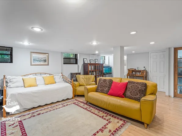 23 Whitson Street image 30 of 40