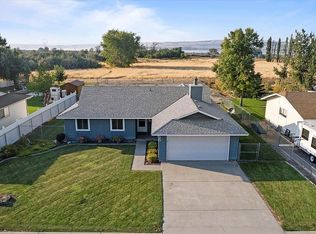 720 SW Mount Adams Ave, Boardman, OR 97818