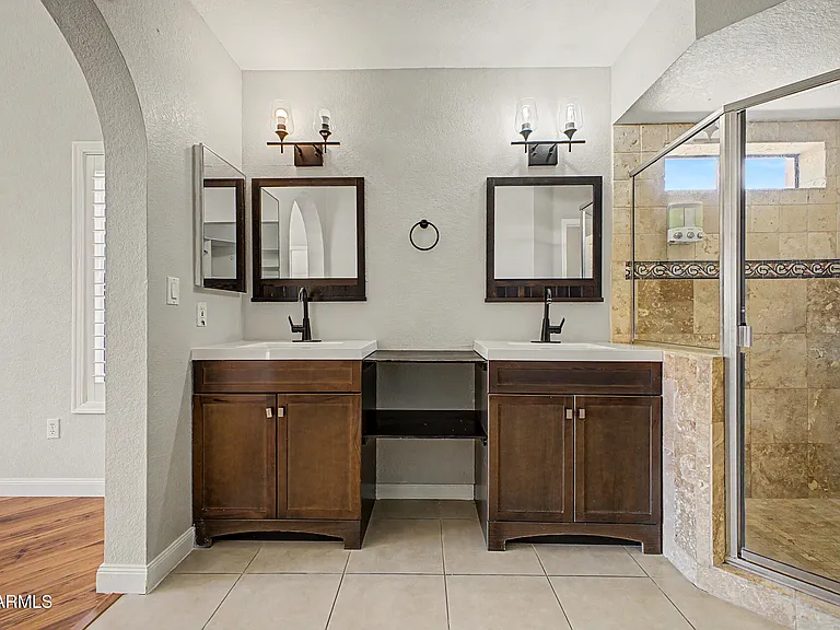 5731 E Marilyn Rd — Photo 17