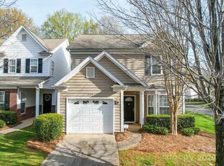 6329 Morningview Ct, Charlotte, NC 28269