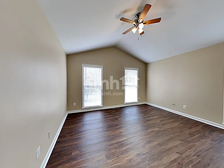 601 Shiretown Ln — Photo 9