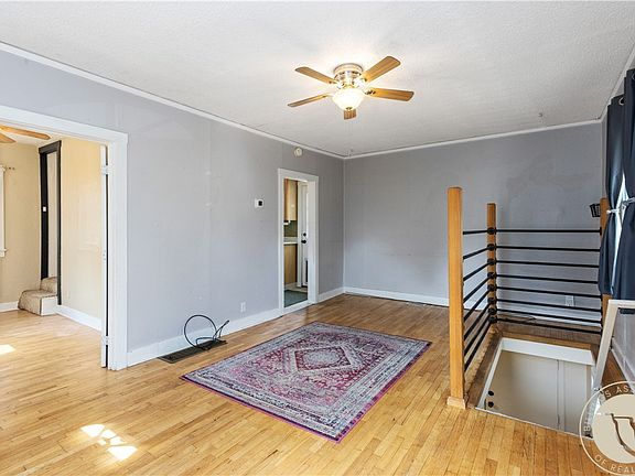4th image of 919 N 19th St