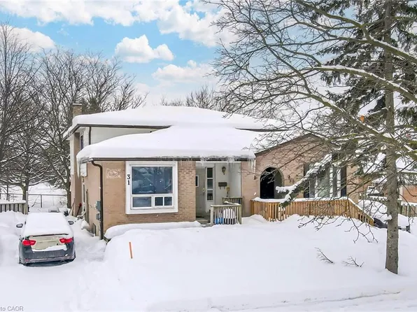31 Sylvia St, Barrie, ON L4M 5J2
