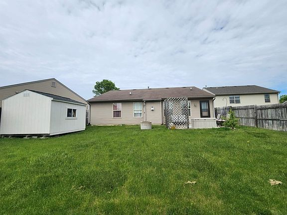 2nd image of 7818 Rocky Glen Pl