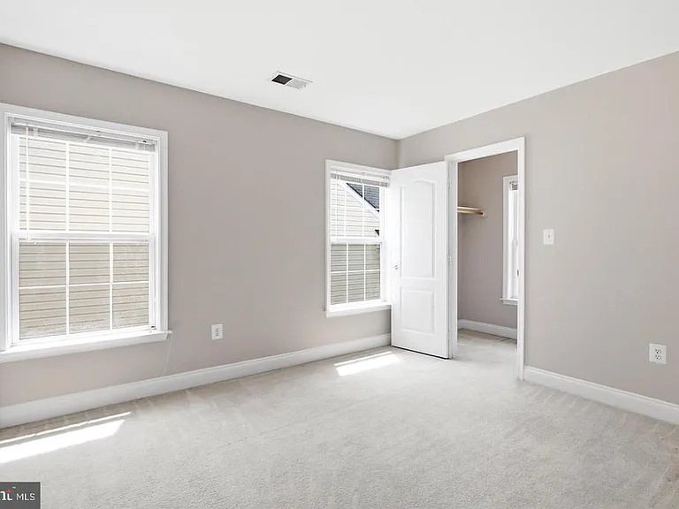 16542 Reservoir Loop — Photo 28