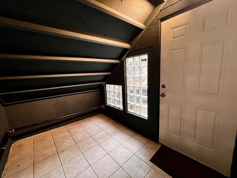 1811 W Cortland St #G-1 — Photo 18