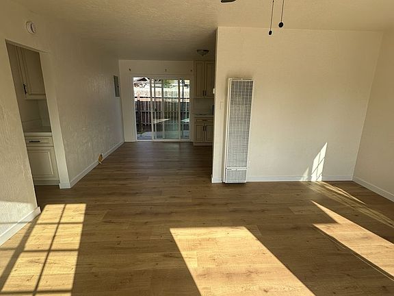 2nd image of 130 Surfside Dr #3