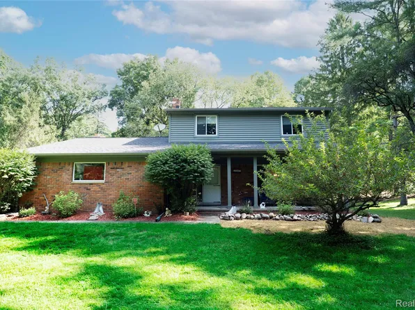 11060 Clark Rd, Davisburg, MI 48350