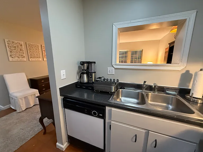 3101 Colonial Way #M — Photo 3