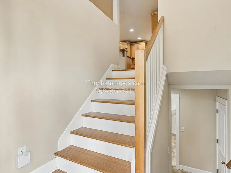 2791 Warwick St — Photo 5