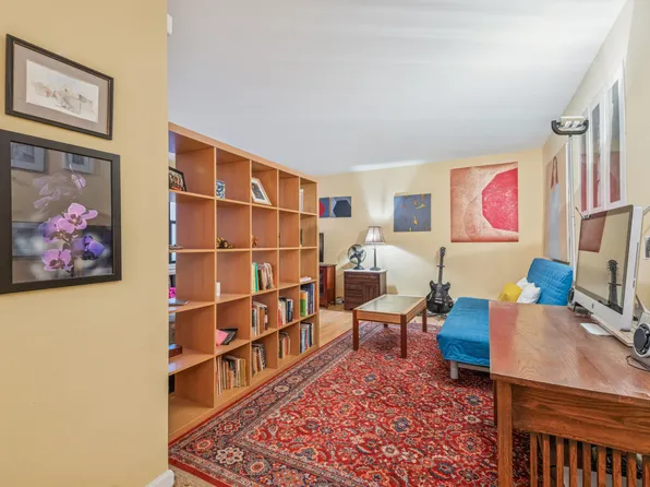 330 Third Avenue image 8 of 9