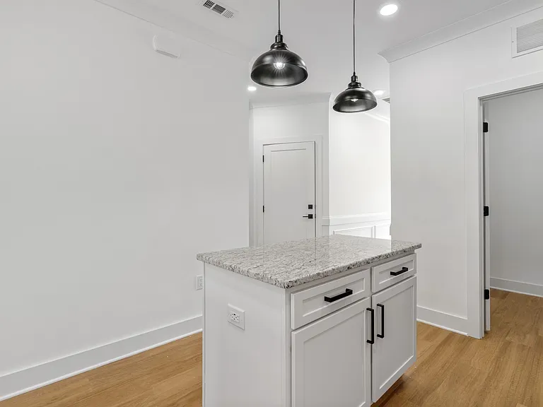 4603 1/2 Malone Ct — Photo 13