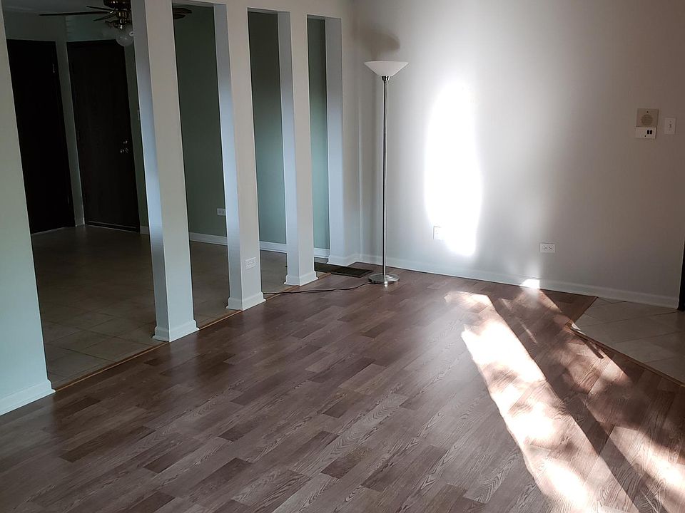 1st image of 9400 S 85th Ct APT 1E
