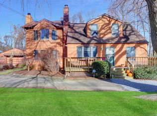 271 Cuba Hill Rd, Huntington, NY 11743