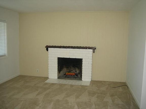 3rd image of 8320 Davona Dr