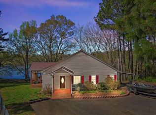 183 Wessmanor Cir, Bowdon, GA 30108