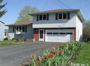 112 Sunridge Ave, Camillus, NY 13031