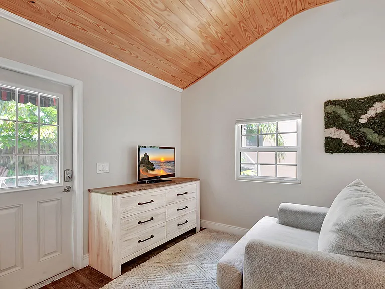 1409 Georgia Ave #B — Photo 8