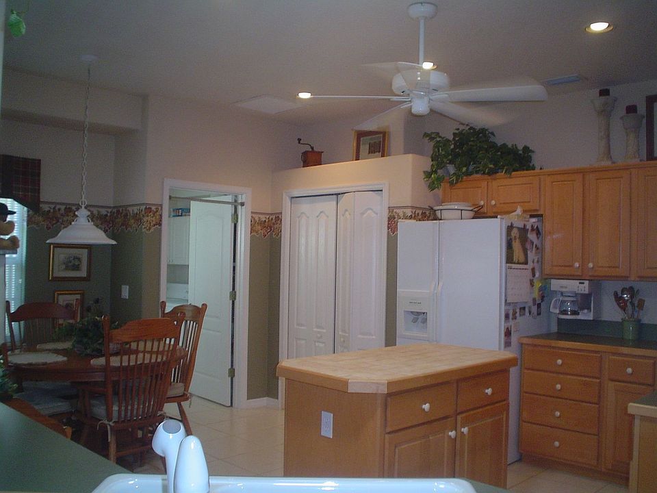 1st image of 4774 Parkstone Dr
