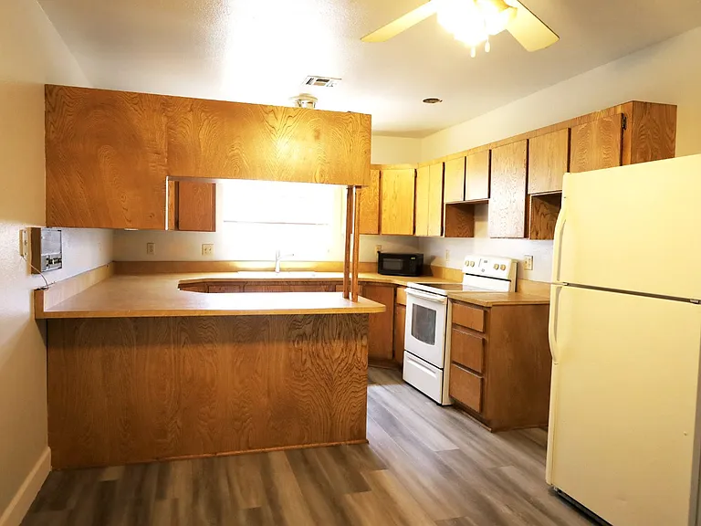 1309 E Cartier Ave #1-2 — Photo 10