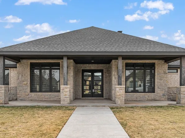 713 N 7th St, Wolfforth, TX 79382