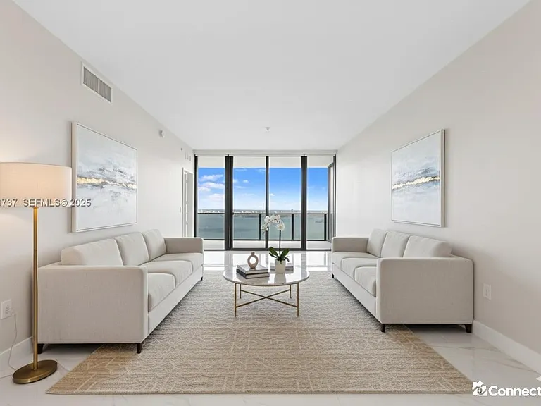700 NE 24th St #4206 — Photo 8