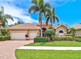 4904 Rustic Oaks Cir, Naples, FL 34105