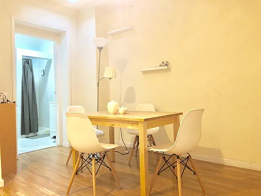 Rented by Level Group | media 4