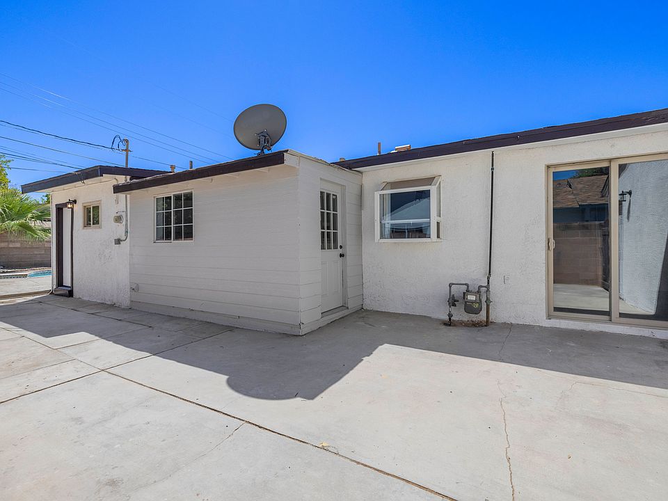 1st image of 44048 Elm Ave #1/2