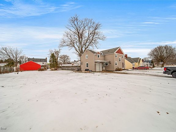 5th image of 3129 Lincoln Dr