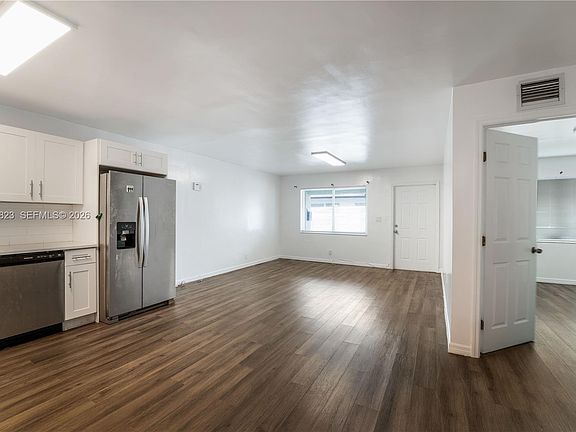 5th image of 5603 NW 27th Ct #1