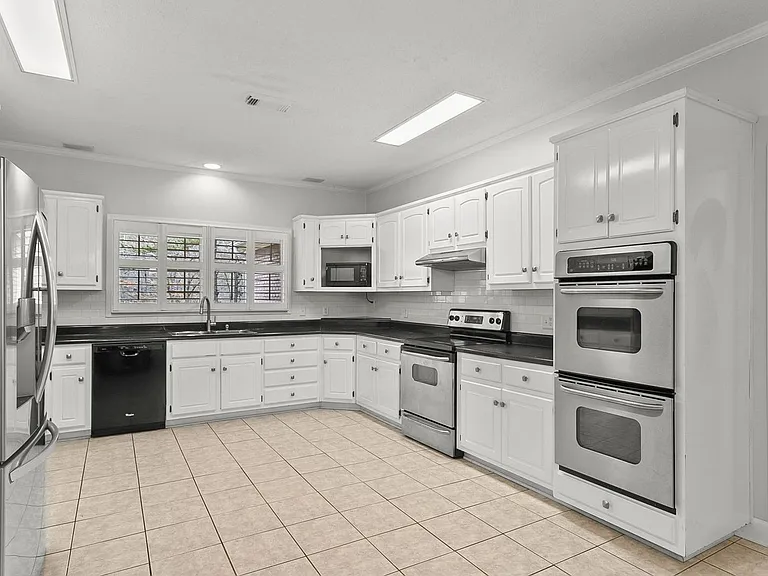 10495 Royal Points Dr — Photo 10