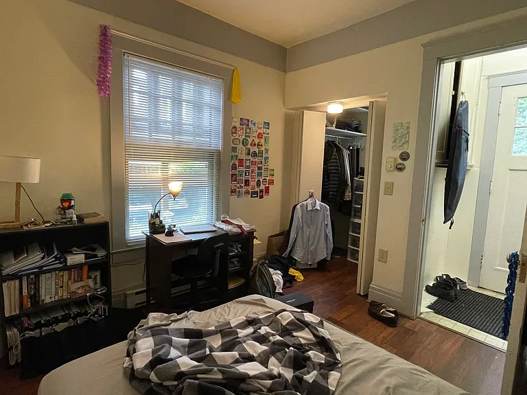 1052 Baldwin Ave — Photo 15