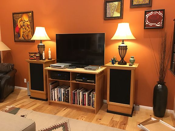 3rd image of 3616 Crown Point Dr